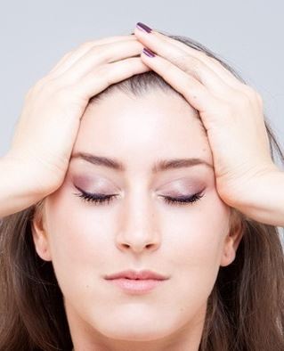 یوگای ساده برای لاغر کردن صورت و از بین بردن چین و چروک