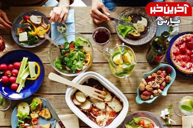 آداب صحیح غذا خوردن را بیاموزید