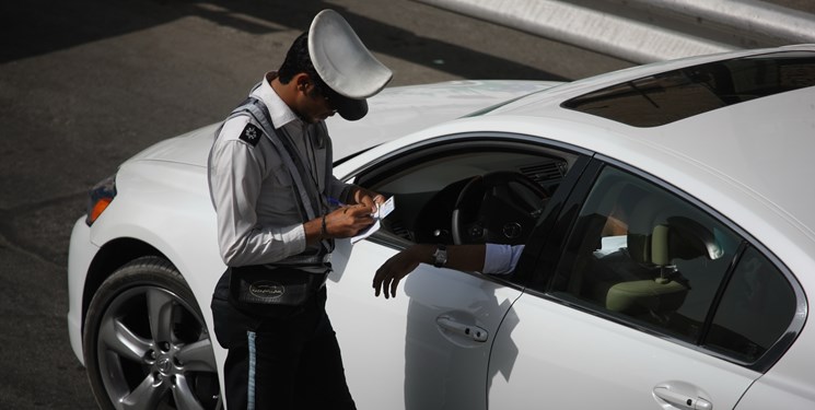 جریمه 50 هزار تومانی برای شیشه دودی غیرمتعارف خودرو