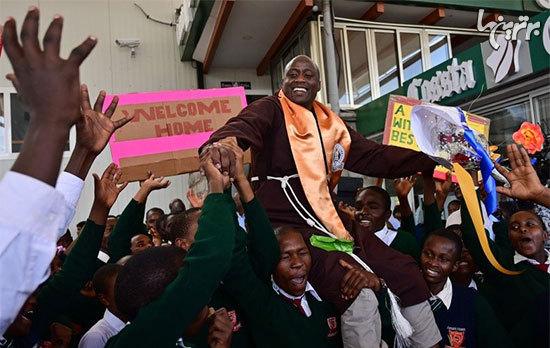 معلم کنیایی جایزه یک میلیون دلاری‌اش را به فقرا داد