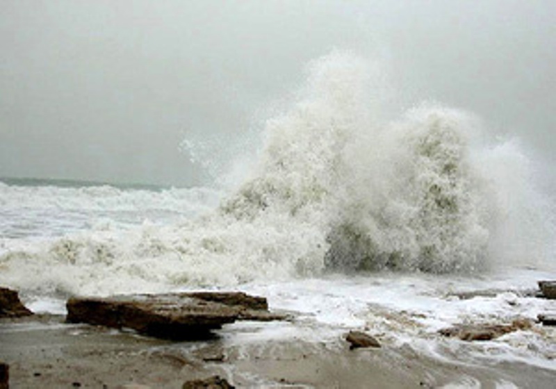 سرعت باد در خلیج فارس و دریای عمان به 50 کیلومتر می رسد