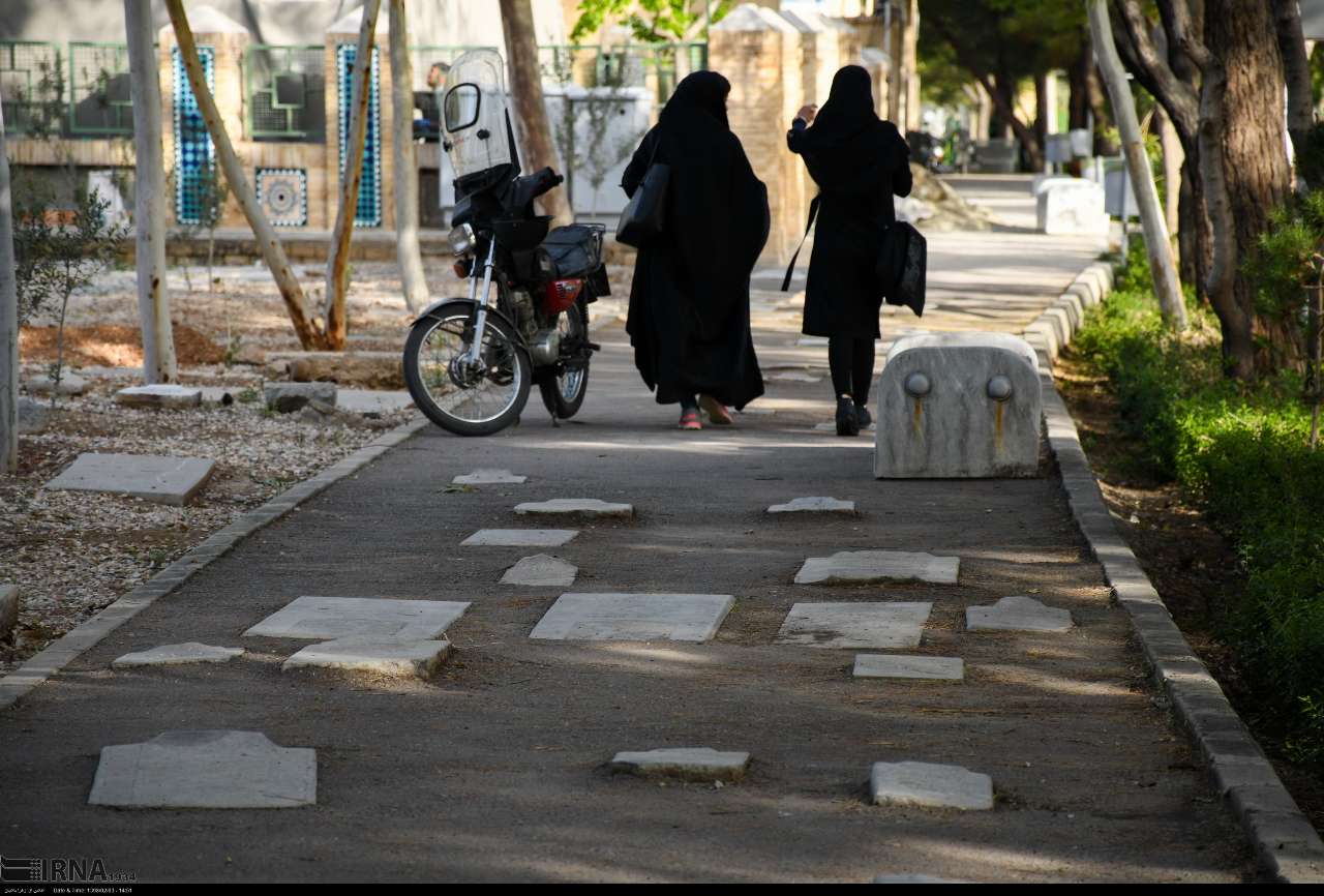تخت فولاد اصفهان دومین قبرستان جهان تشیع
