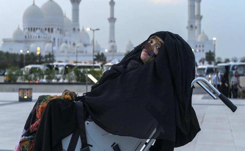 بازگشت یک زن اماراتی از کما بعد از ۲۸ سال!