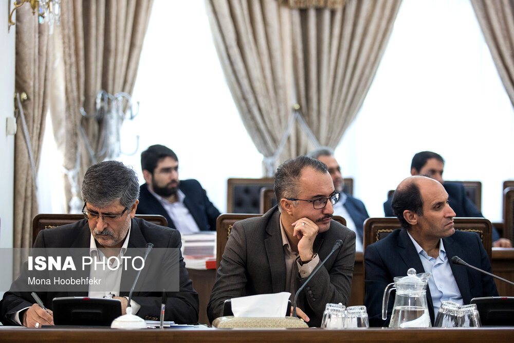 جهانگیری و جوان ترین وزیر در شورای اجرایی فناوری اطلاعات