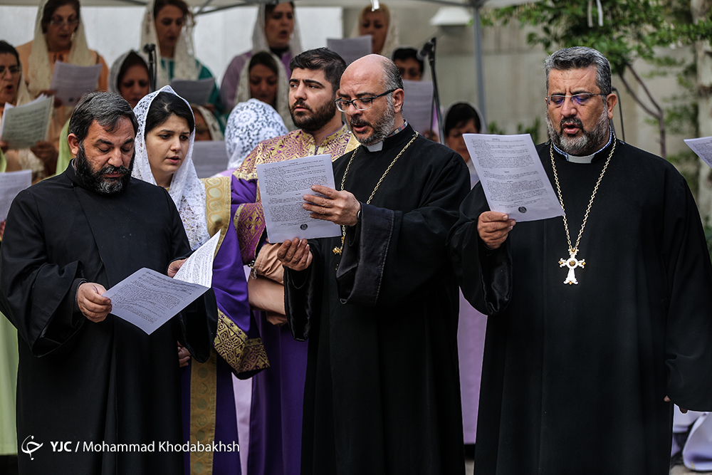 عکس/ مراسم سالگرد نسل کشی ارامنه در کلیسای سرکیس مقدس تهران