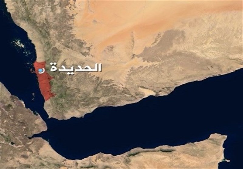 حمله توپخانه‌ای مزدوران سعودی به فرودگاه الحدیده