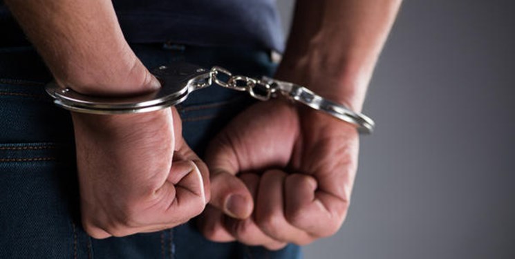 دستگیری سارق سلماسی با ۵۰ فقره سرقت محتویات خودرو