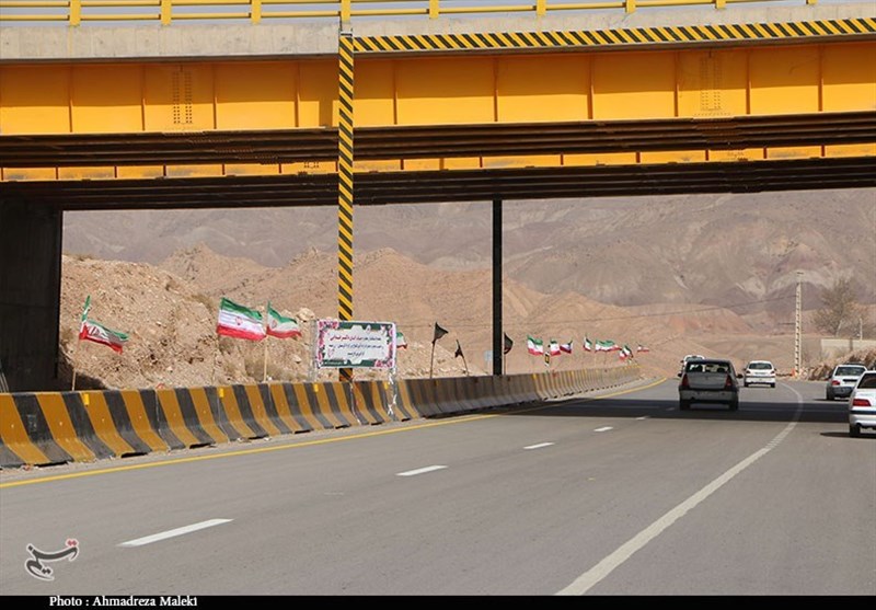 ۱۰۲ کیلومتر از پروژه مسیر بزرگراه ایلام به مهران ۴ خطه شد