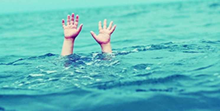 مامور پلیس 3 نوجوان را از غرق شدن در دریاچه هامون نجات داد