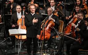 اجرای بی نظیر ارکستر سمفونیک تهران با حضور نوازنده اتریشی ساکسوفون