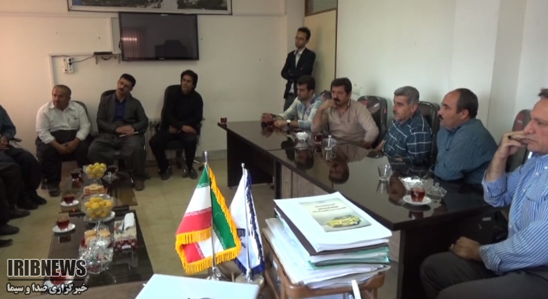 مشکل تاکسیرانان مریوانی حل می‌شود