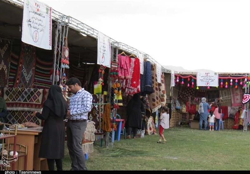 نمایشگاه صنایع دستی قزوین آغاز به کار کرد