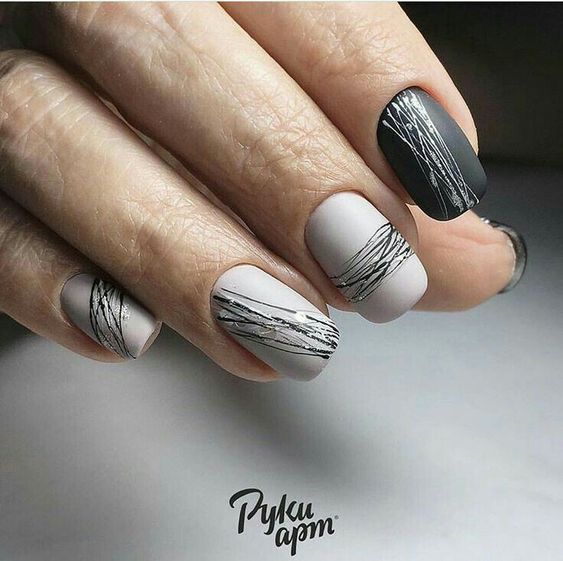 ایده های رنگی برای طراحی ناخن با استفاده از خطوط