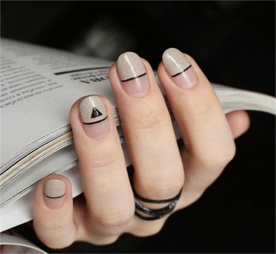 ایده های رنگی برای طراحی ناخن با استفاده از خطوط