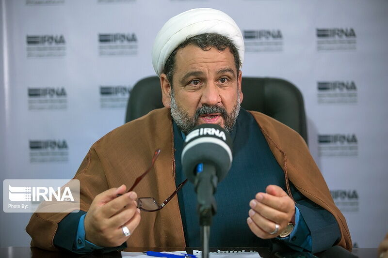 خبرنگاران فاقد بیمه برای ثبت نام به سامانه جامع رسانه های کشور مراجعه کنند