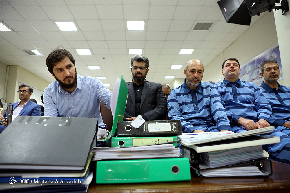نقش ۸ مدیر بانک سرمایه در غارت اموال فرهنگیان