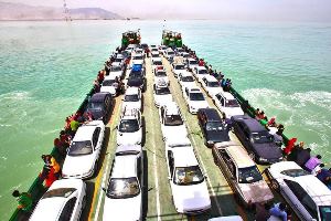 کاهش ۷۵ درصدی عوارض تردد بومیان قشم به بندرعباس