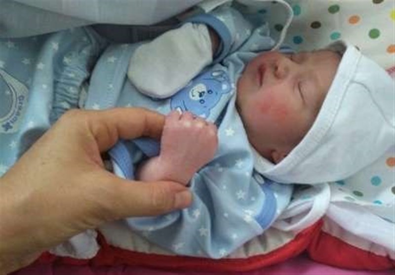 نوزاد عجول در آمبولانس اورژانس بویراحمد متولد شد