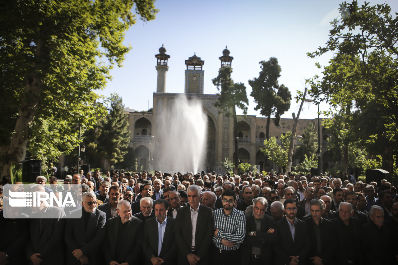 تشییع پیکر پدر مدرسه ساز ایران