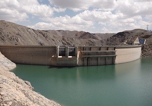 کاهش خروجی سد زاینده رود اصفهان به ۶۰ مترمکعب بر ثانیه