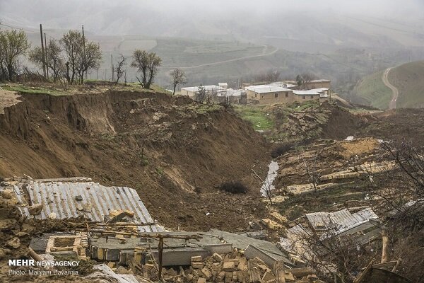 ساخت و سازهای غیر مجاز عامل رانش زمین روستاهای خراسان شمالی