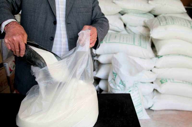 شهروندان سمنانی شکر را گران نخرند