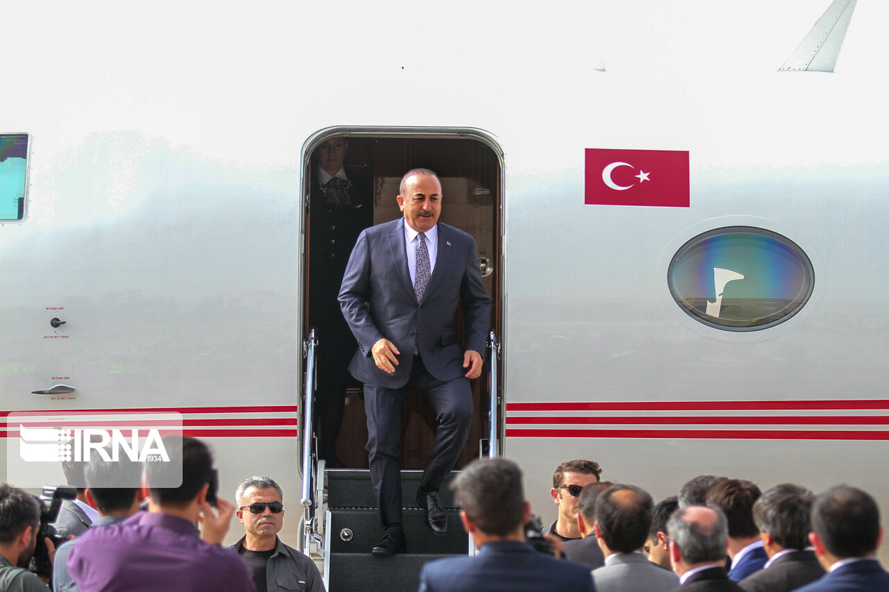 ورود وزیر خارجه ترکیه به اصفهان