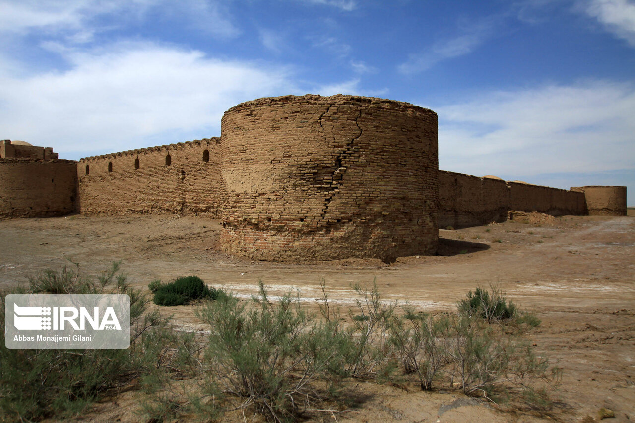 کاروانسرای قدیمی قم 