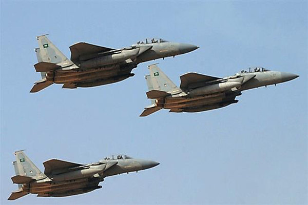 بمباران صعده یمن توسط جنگنده‌های سعودی