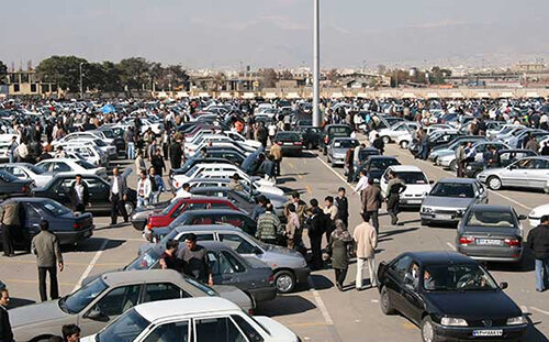 دلیل رشد قیمت‌ها در بازار بی‌مشتری خودرو چیست؟