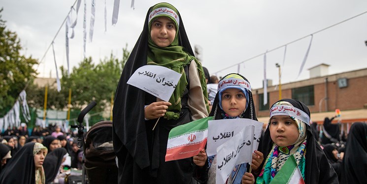 در اجتماع عظیم دختران انقلاب چه گذشت؟