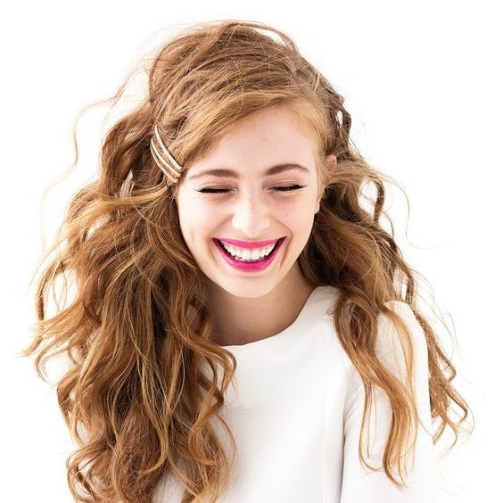 چند مدل مو برای مو‌های فر و وز دخترانه