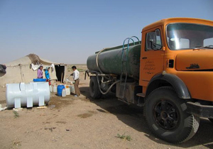 تأمین روزانه ۷۰۰ هزار لیتر آب آشامیدنی برای عشایر
