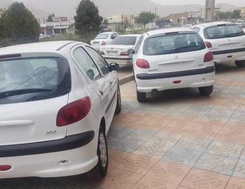 افزایش قیمت محصولات ایران خودرو بی‌دلیل بود