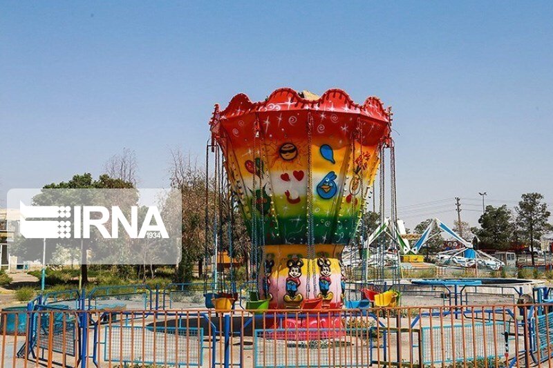 تجهیزات شهربازی سه شهر سمنان استاندارد نیست