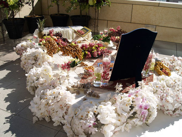 ۴۵ نمونه تزیین سفره عقد