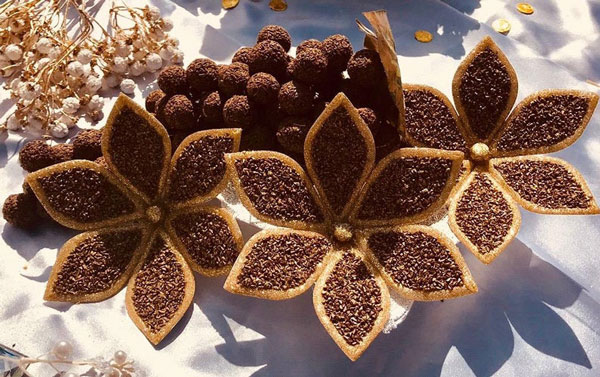 ۴۵ نمونه تزیین سفره عقد