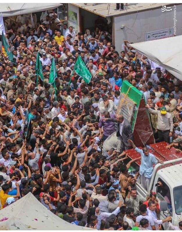  استقبال مردم بابِل از پنجره فولاد ضریح حضرت قاسم