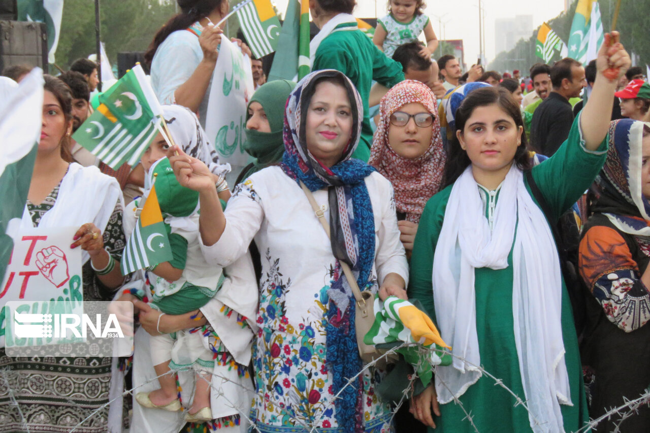 جشن پاکستانی‌ها به مناسبت سالروز استقلال این کشور