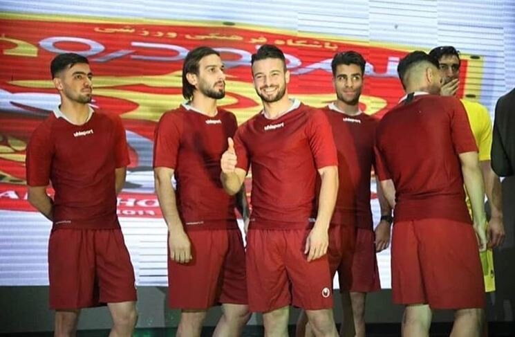 اوج هنر در مشهد؛ می خواستید رحمتی و رفیعی را با شورت نشان دهید؟!