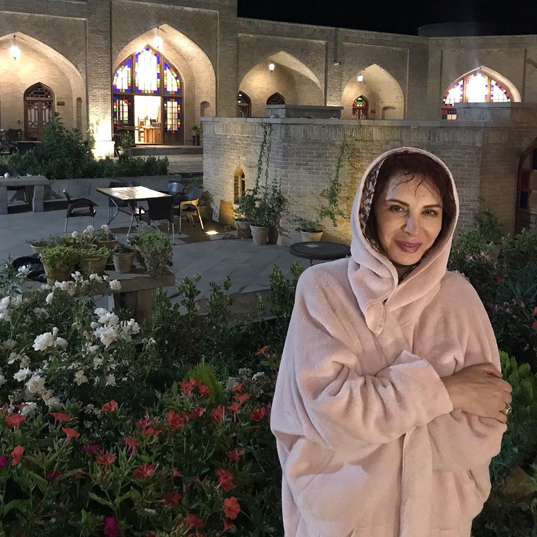 چهره ها/ افسانه بایگان در کاروانسرای تبریز