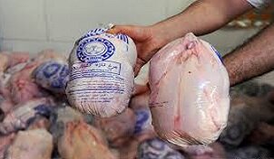 مرغ همچنان ارزان می‌شود