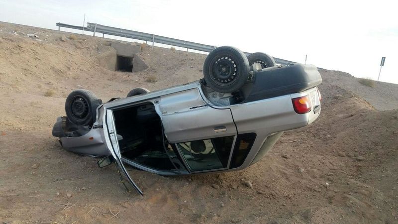 دو واژگونی خودرو و ۱۰ زخمی در تصادفات جاده‌های استان همدان
