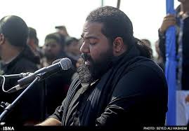 رضا صادقی در حال مداحی در بندر عباس 