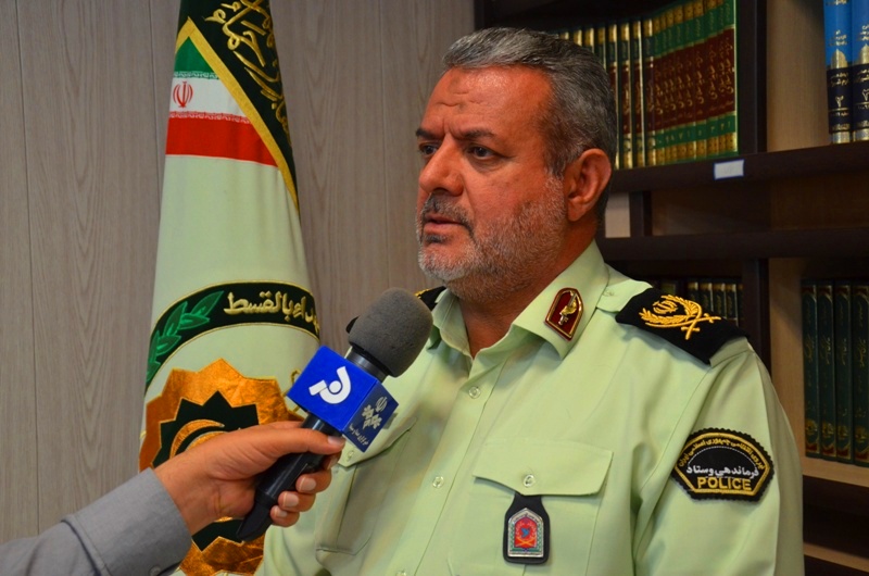 کشف خودرو سواری بنز قاچاق در پلدختر