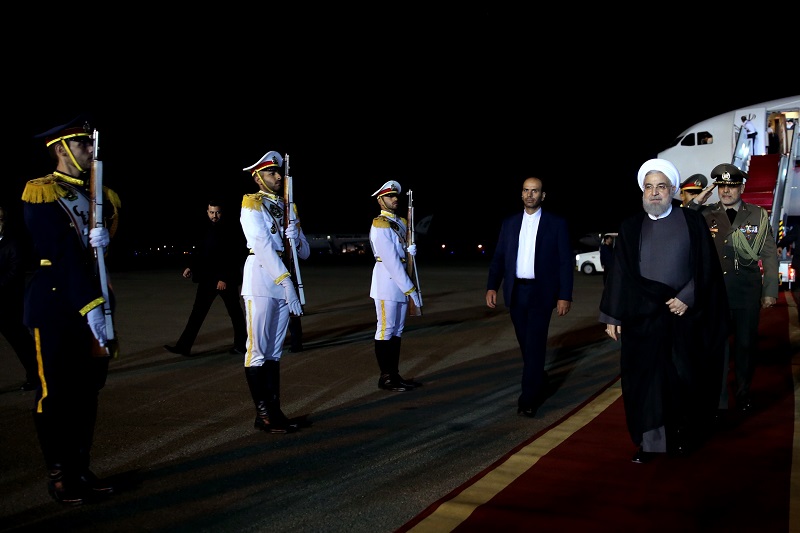 عکس/ بازگشت رییس جمهور به تهران