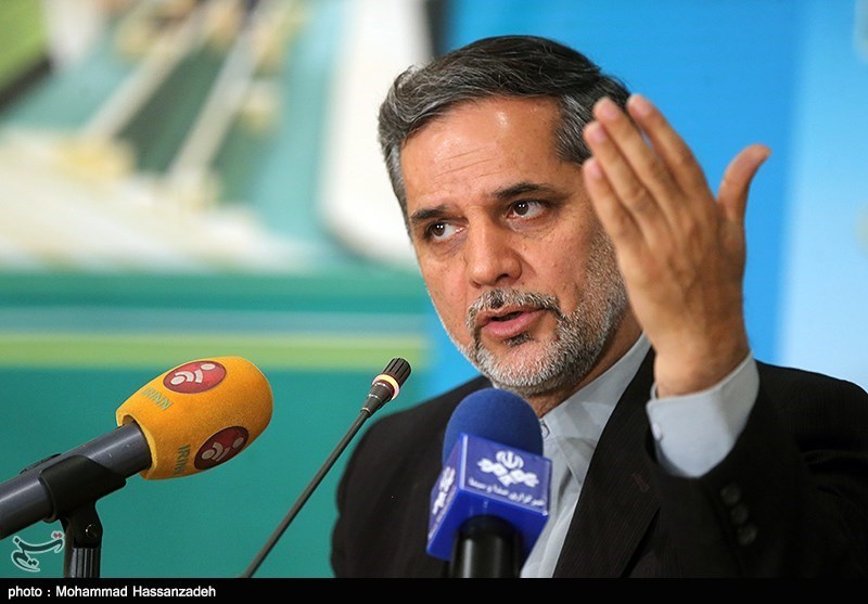 نقوی حسینی: هرگونه مذاکره با آمریکا بر سر توان دفاعی مردود است