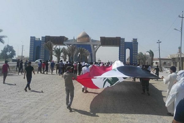 بازداشت مسئول عراقی به اتهام حمله به معترضین