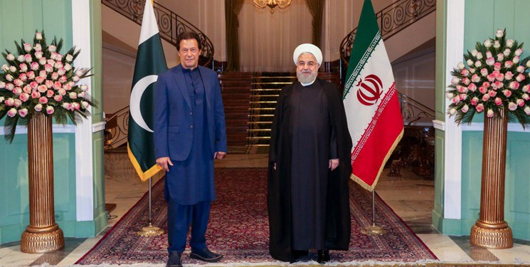 از پیدا شدن سرنخ حمله به نفتکش ایرانی تا علت سفر عمران خان در نشست خبری مشترک با روحانی