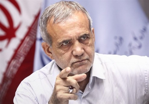پزشکیان: همه چیز داریم، جز ایمانی که زمان انقلاب داشتیم